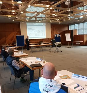 Die ersten Präsenzseminare seit vielen Monaten, Foto: Arbeit und Leben